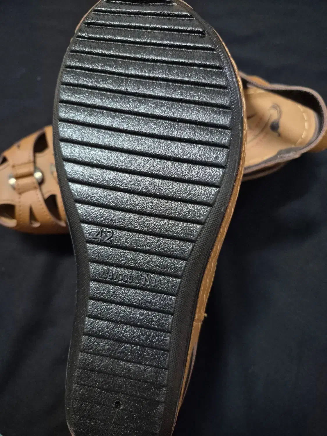 کفش طبی|کیف، کفش، کمربند|نجف‌آباد, قلعه سفید|دیوار