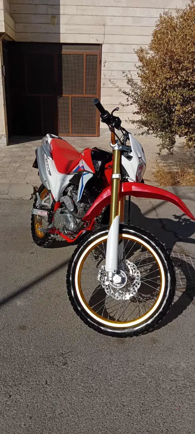 موتورسیکلت تریل برمودا مدل CRF 250cc|موتورسیکلت|مشهد, حجاب (شهرک غرب)|دیوار