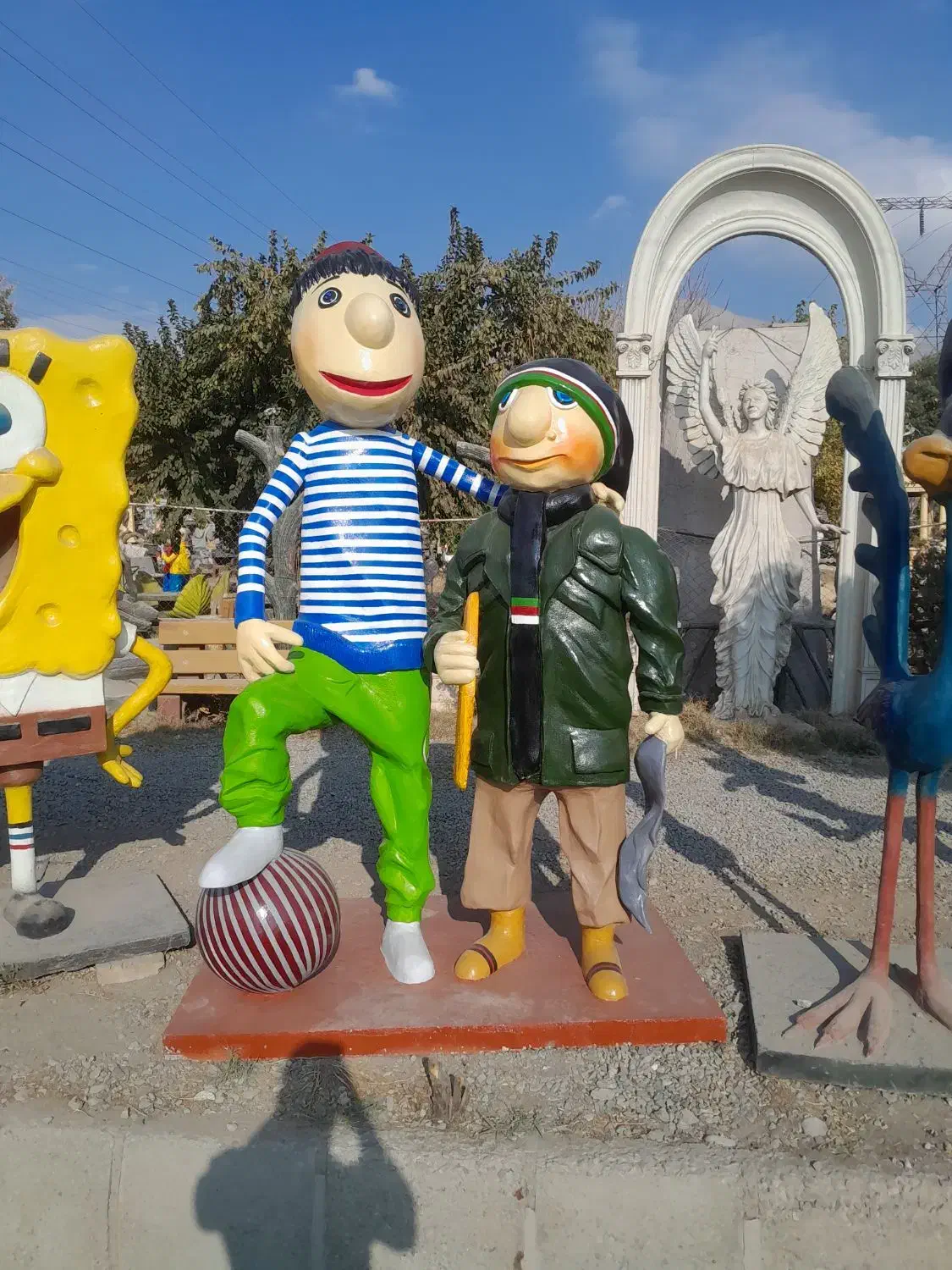 مجسمه شخصیت کارتنی|مجسمه، تندیس، ماکت|کرج, شهرک احمدیه|دیوار