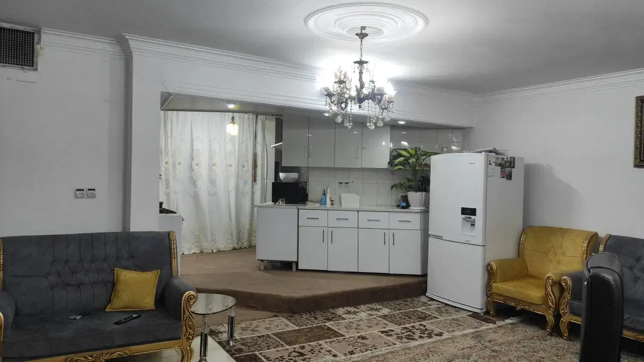 آپارتمان 94متری محدوده چهاراه معلم.|فروش آپارتمان|محمدیه-قزوین, |دیوار