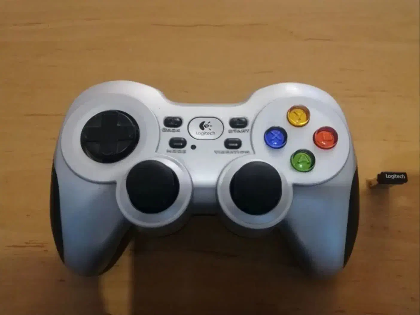 یک دسته بازی اصل Logitech|کنسول، بازی ویدئویی و آنلاین|تهران, یافت آباد جنوبی|دیوار