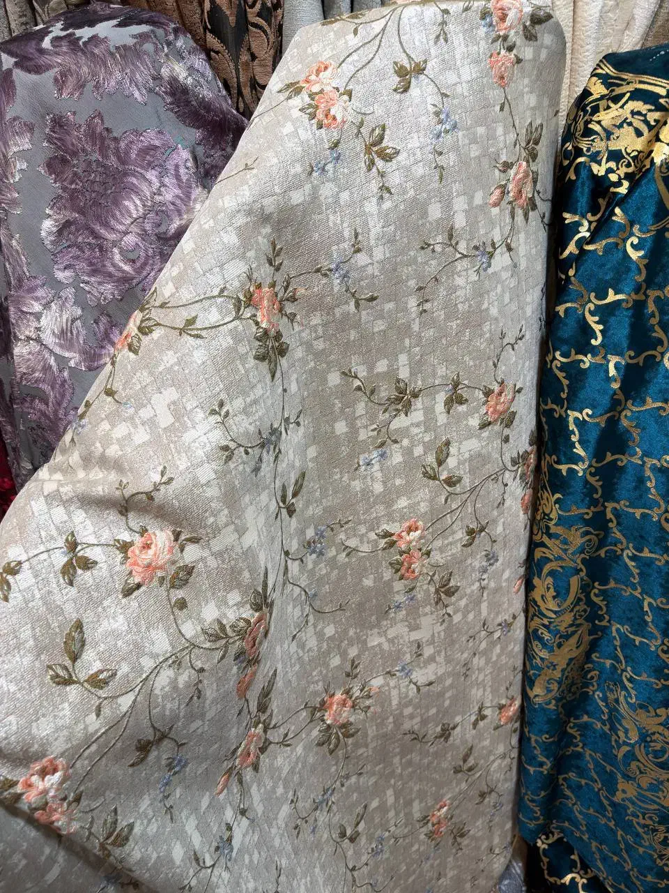 پارچه مبلی مبل کلاسیک سلطنتی ترک وارداتی به شرط|مبلمان خانگی و میز عسلی|تهران, یافت‌آباد|دیوار