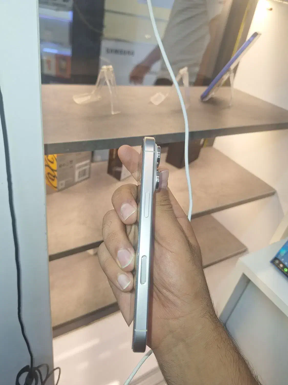 Iphone 16 pro* Zaa 256*|موبایل|شیراز, زند|دیوار