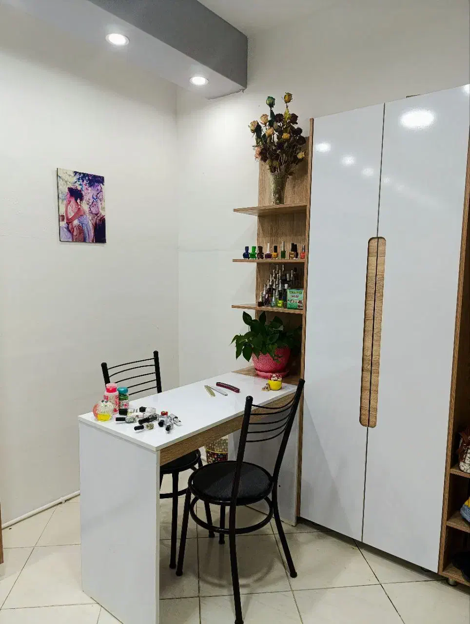 اجاره لاین ناخن و پاکسازی|خدمات آرایشگری و زیبایی|بیرجند, |دیوار