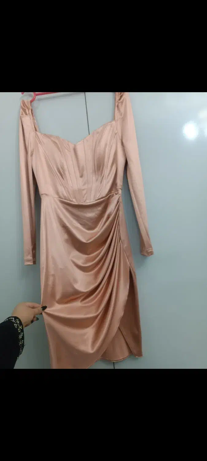 تعدادی لباس دونه ای دویست و سیصد هزار تومان|لباس|سیرجان, |دیوار