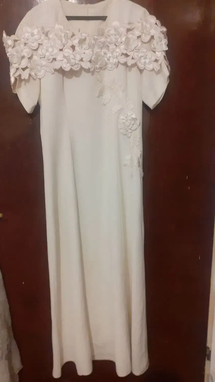 پیراهن نباتی|لباس|بروجرد, |دیوار