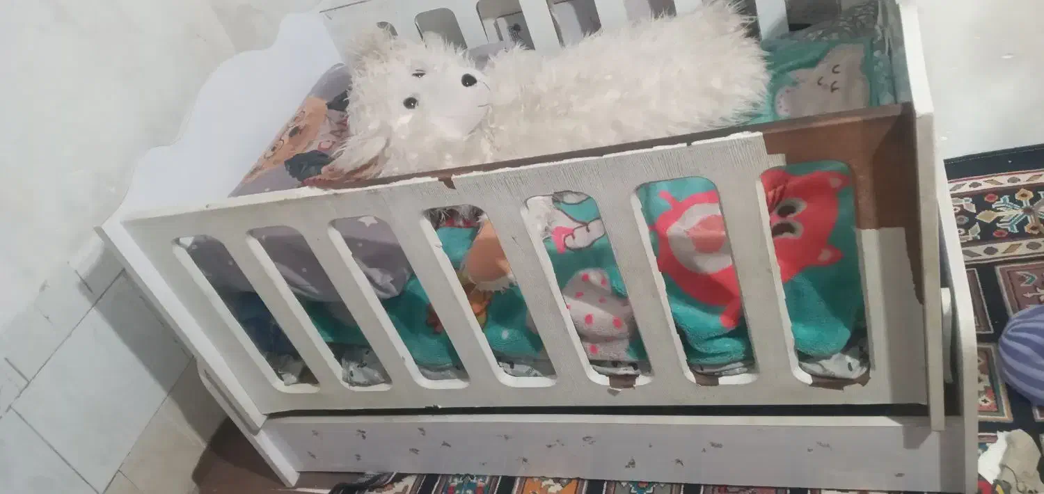 تخت گهواره ای|تخت و صندلی بچه|مشهد, شهید آوینی|دیوار