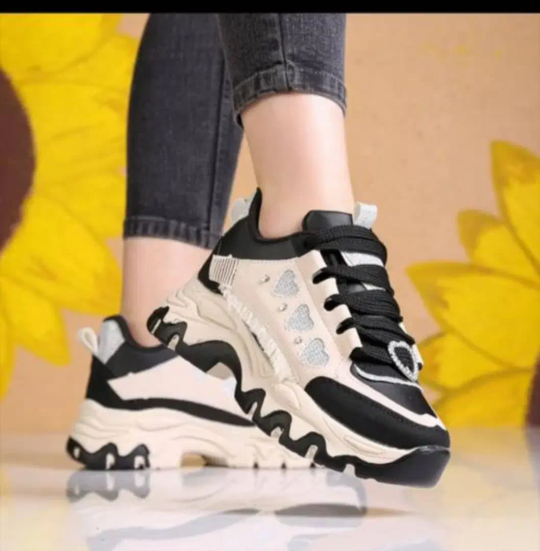 تولیدکتونی دخترانه مدل خاویاری زیره پی یو|کیف، کفش، کمربند|سراب, |دیوار