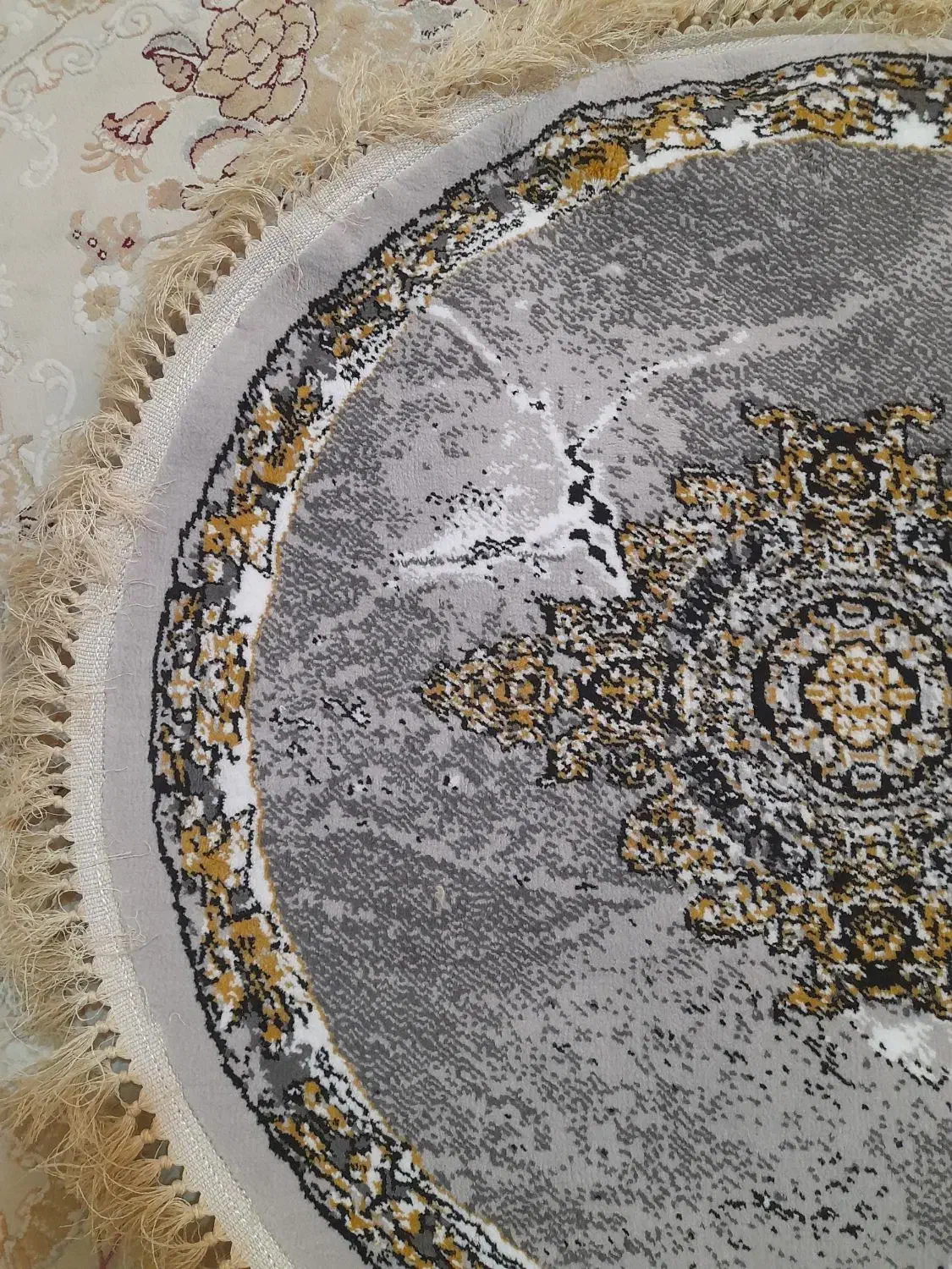 فرش گرد ماشینی ۷۰۰شانه|فرش|ماهدشت, |دیوار