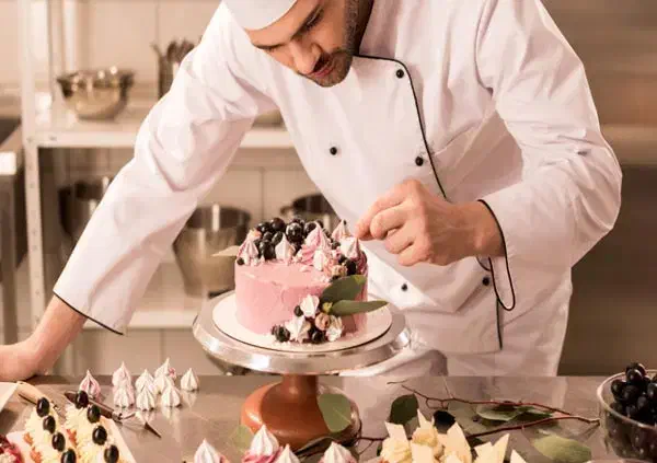 کیک ساز|استخدام خدمات فروشگاه و رستوران|بندر گناوه, |دیوار