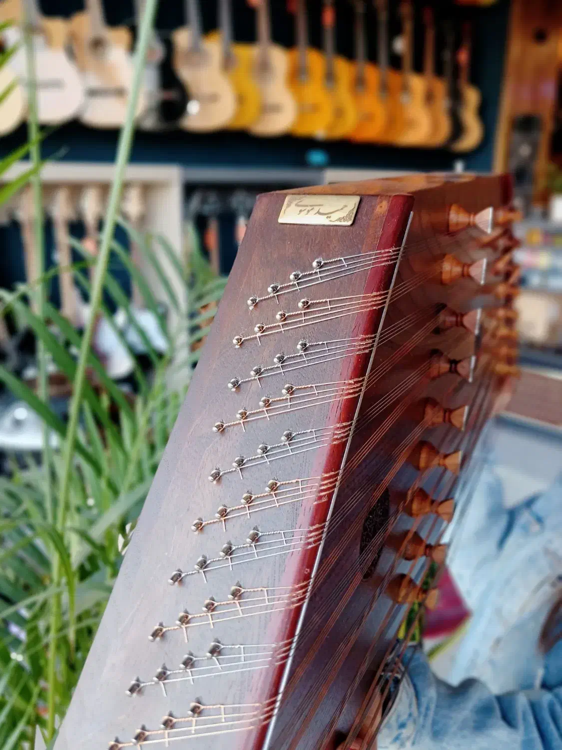 سنتور چوب آزاد موسوی|سازهای سنتی|قزوین, |دیوار