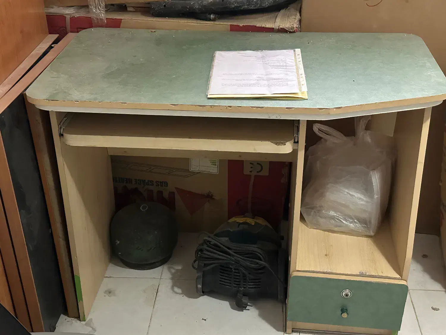 میز کامپیوتر|میز تحریر و کامپیوتر|اصفهان, صائب|دیوار