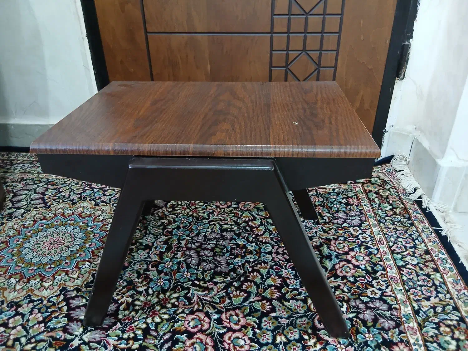 تلویزیون و میز|تلویزیون و پروژکتور|مسجد سلیمان, |دیوار