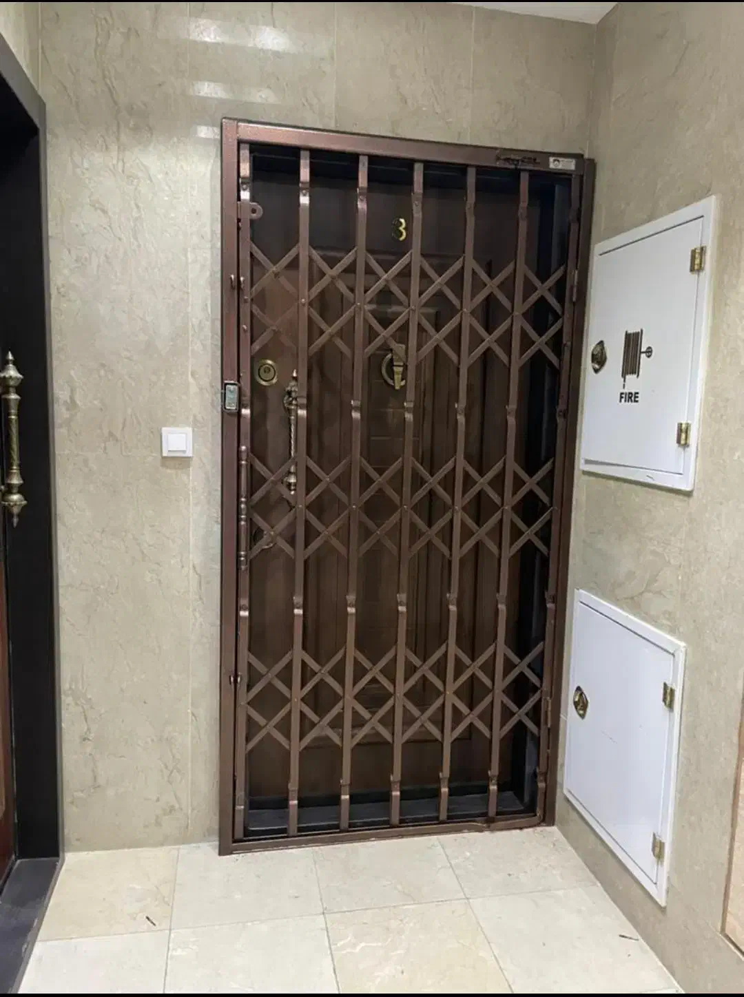 گارد ضد سرقت،محافظ آپارتمان،حفاظ اکاردیونی،درب|مصالح و تجهیزات ساختمان|مشهد, کوشش|دیوار