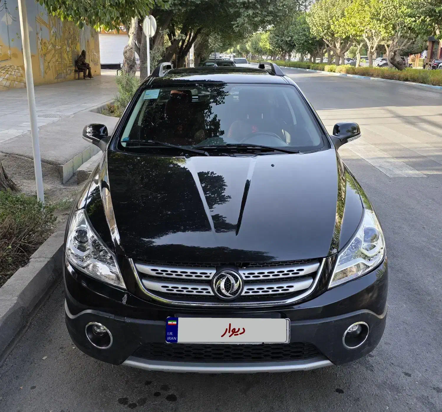 اچ سی کراس مشکی با کارکرد ۵۴ هزارتا|خودرو سواری و وانت|اصفهان, بهار آزادی|دیوار