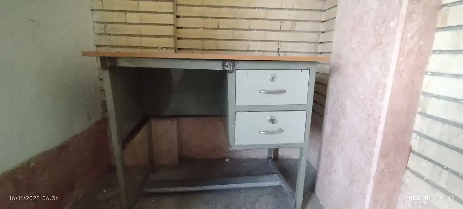 میز کار فلزی|میز تحریر و کامپیوتر|شاهرود, |دیوار