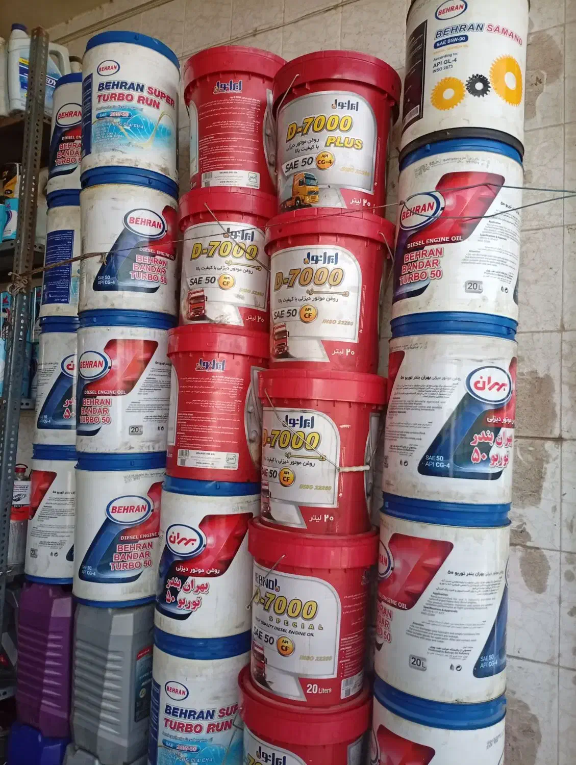 سطل خالی روغن سالم ومرتب|ماشین‌آلات صنعتی|چناران, |دیوار