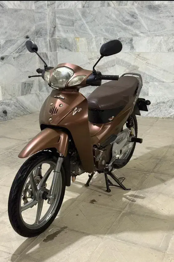 موتور ویو مدل ۱۴۰۰کویور معاوضه با هندا|موتورسیکلت|مشهد, بهمن|دیوار