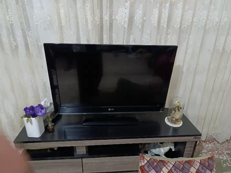 تلوزیون مدل ۳۲|تلویزیون و پروژکتور|سردرود, |دیوار