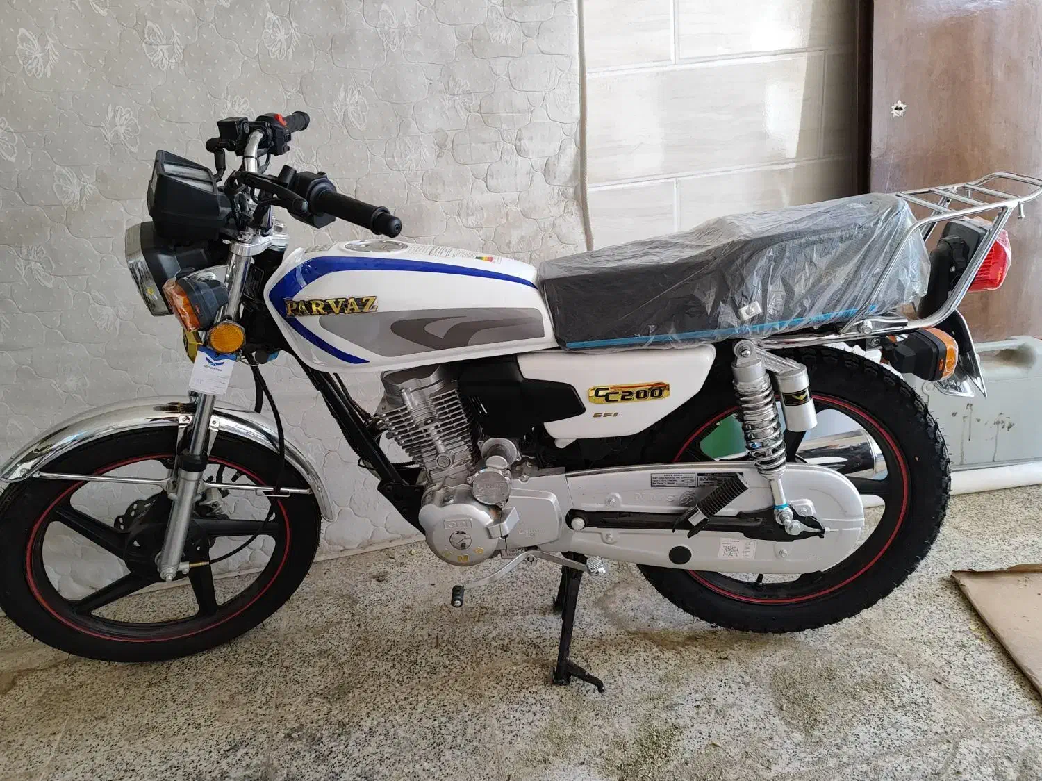 موتور پرواز 200 مدل 1402 خشک|موتورسیکلت|یزد, |دیوار