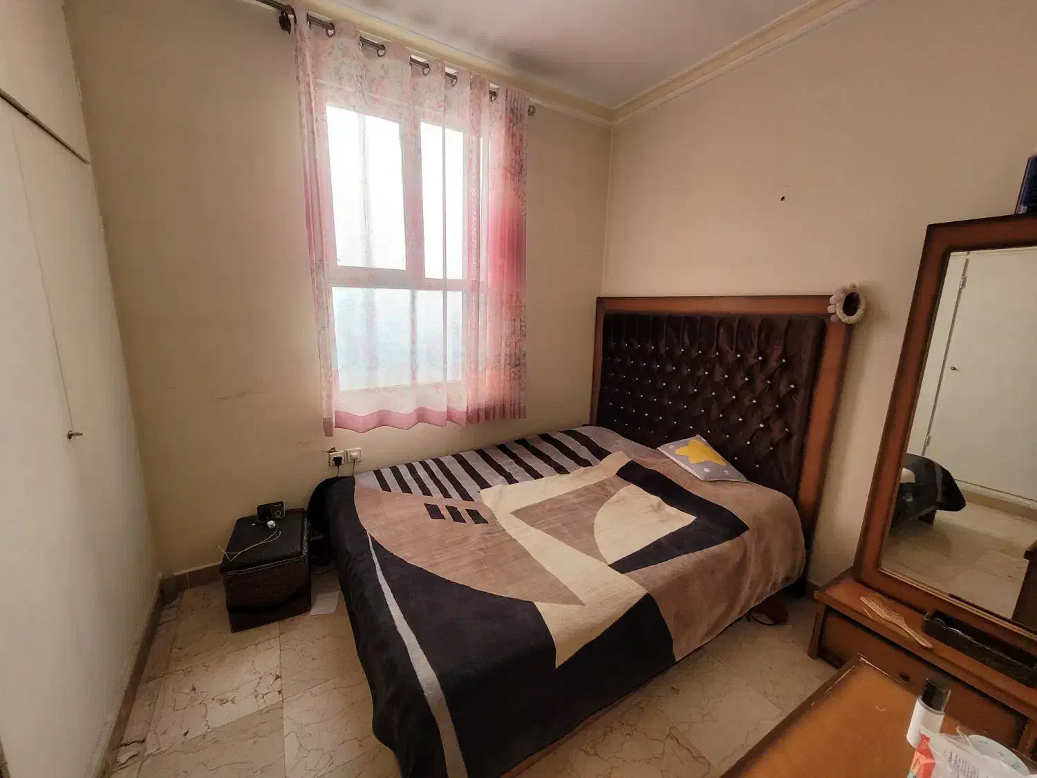 ۷۸ متر دوخواب فول،سالن پرده خور