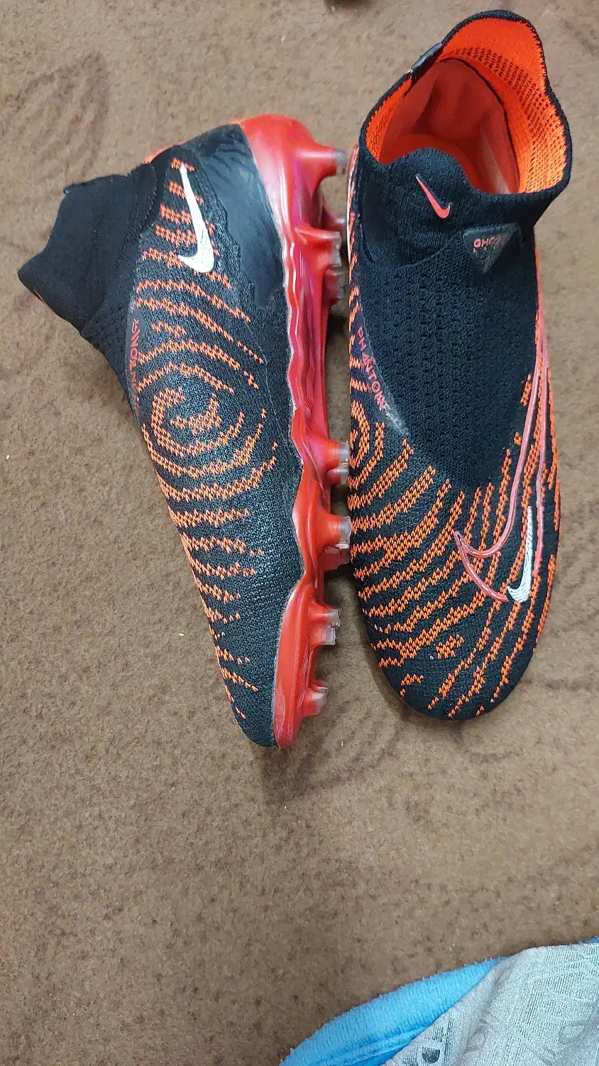 استوک فوتبالی|کیف، کفش، کمربند|اراک, |دیوار