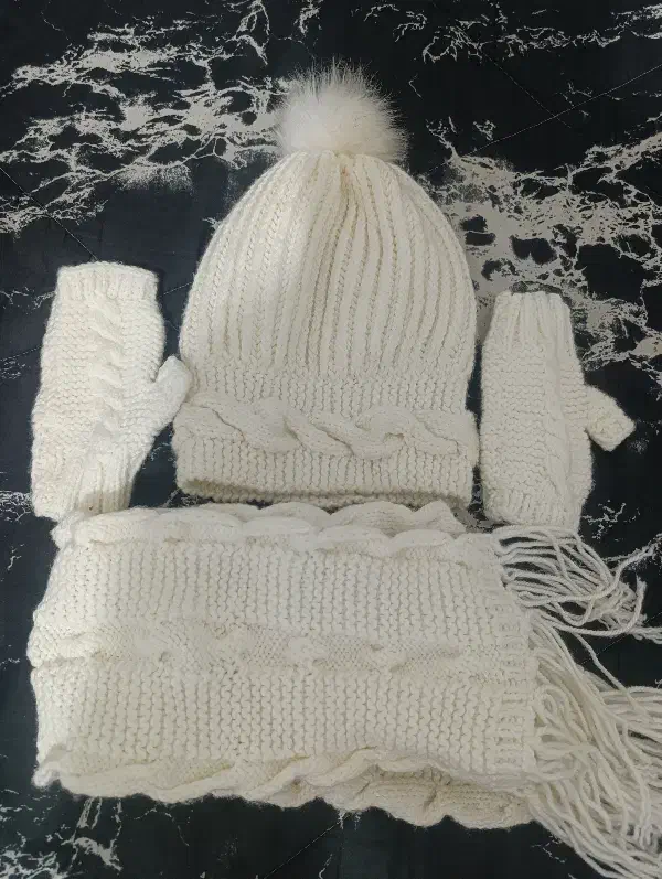 کلاه|لباس|ارومیه, |دیوار