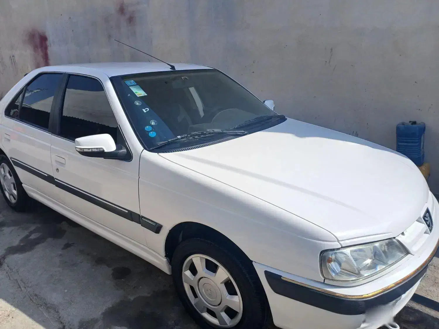 پژو پارس ۴۰۲ بدرن رنگ وزدگی|خودرو سواری و وانت|باهوکلات, |دیوار