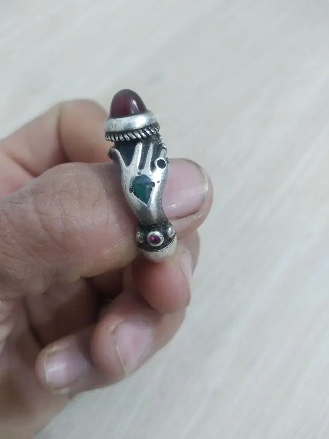 دست ودلبر|جواهرات|مشهد, طبرسی شمالی|دیوار