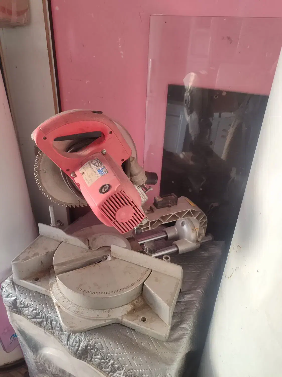 فارسی بر|ابزارآلات|سنندج, |دیوار