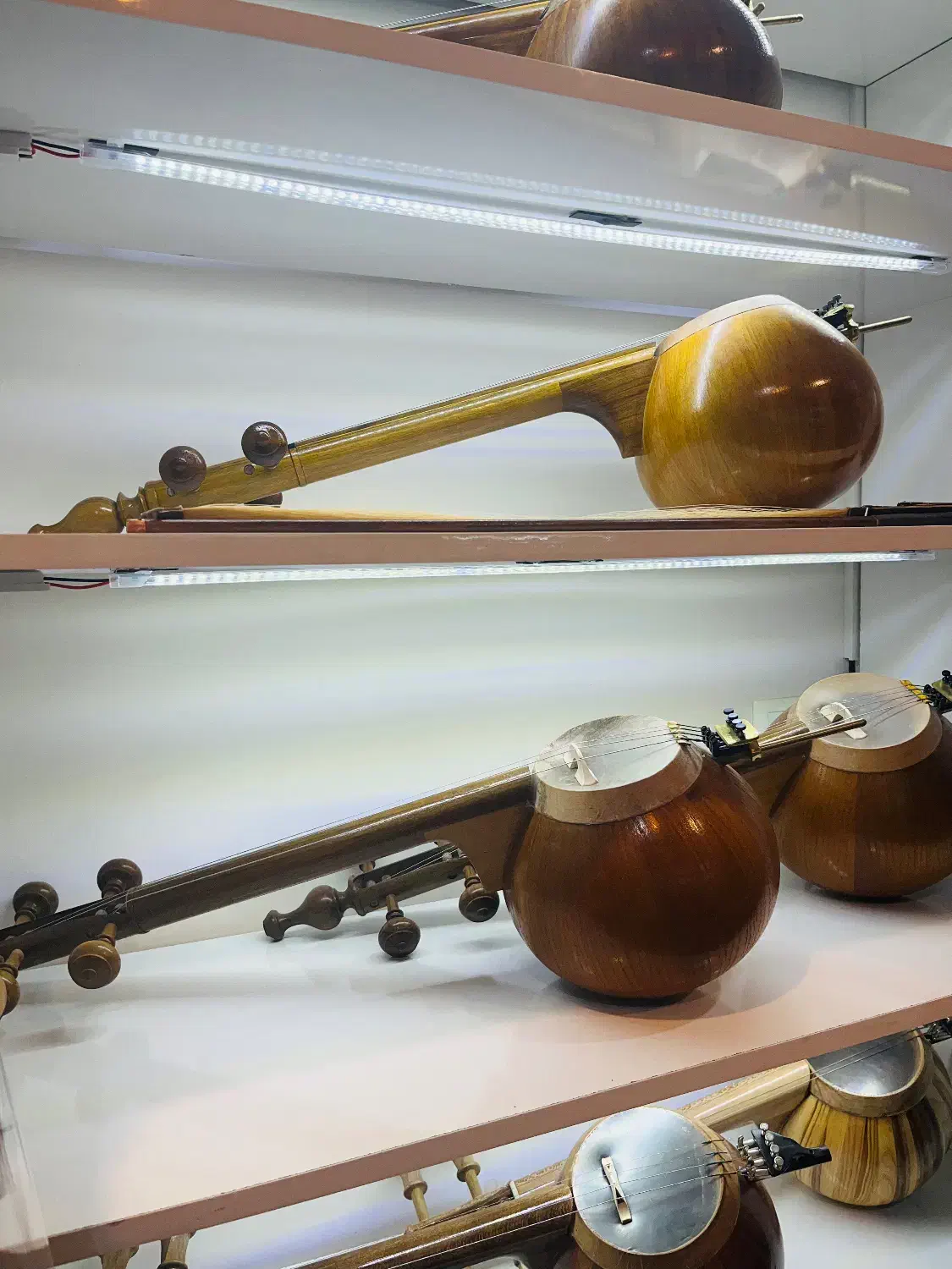 فروشگاه لوازم موسیقی بهنام با شرایط ویژه ی اقساطی|سازهای سنتی|شهرکرد, |دیوار