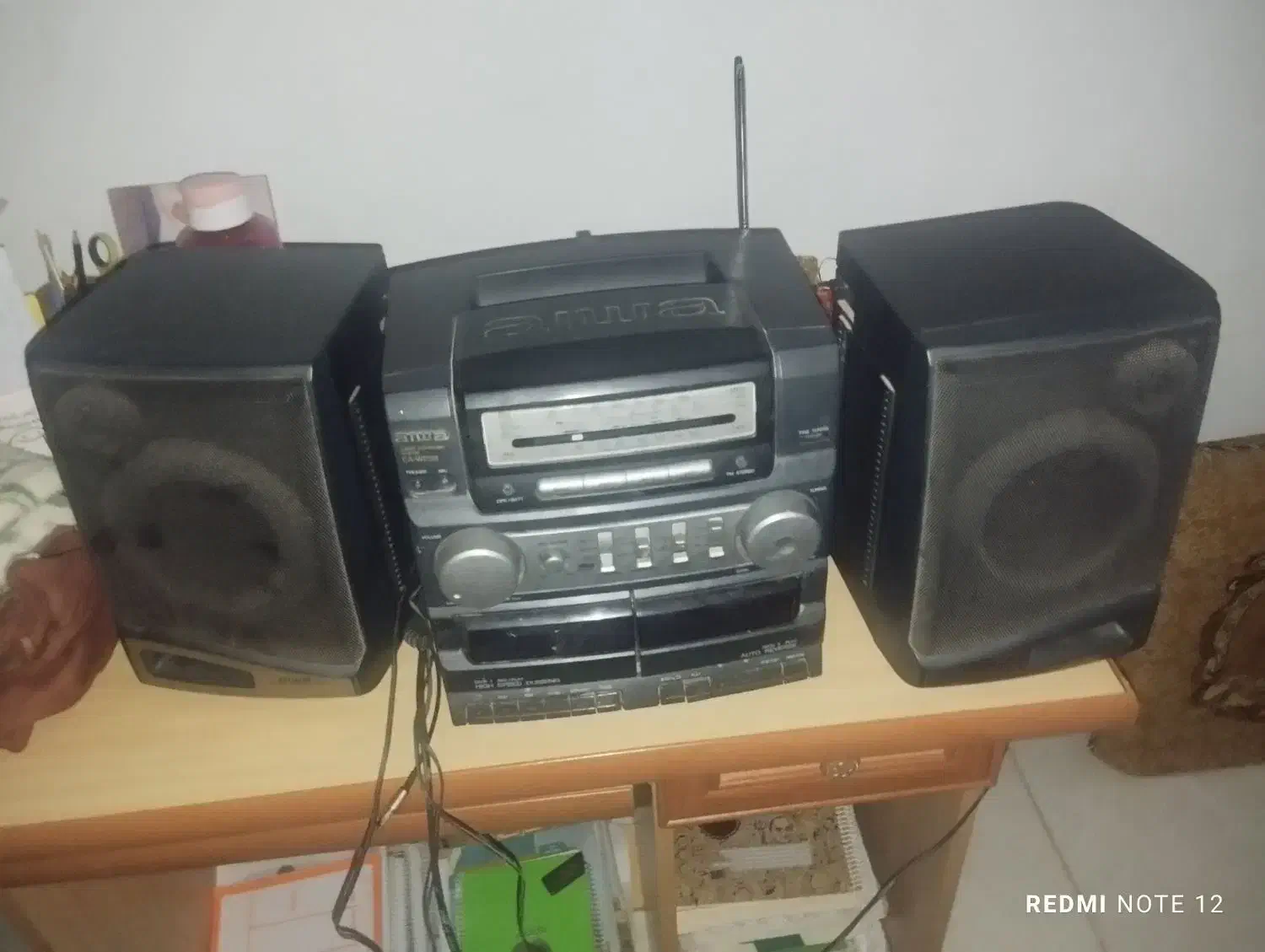 تلویزیون ، دوچرخه ، گوشی ، اکواریوم|موبایل|صحنه, |دیوار