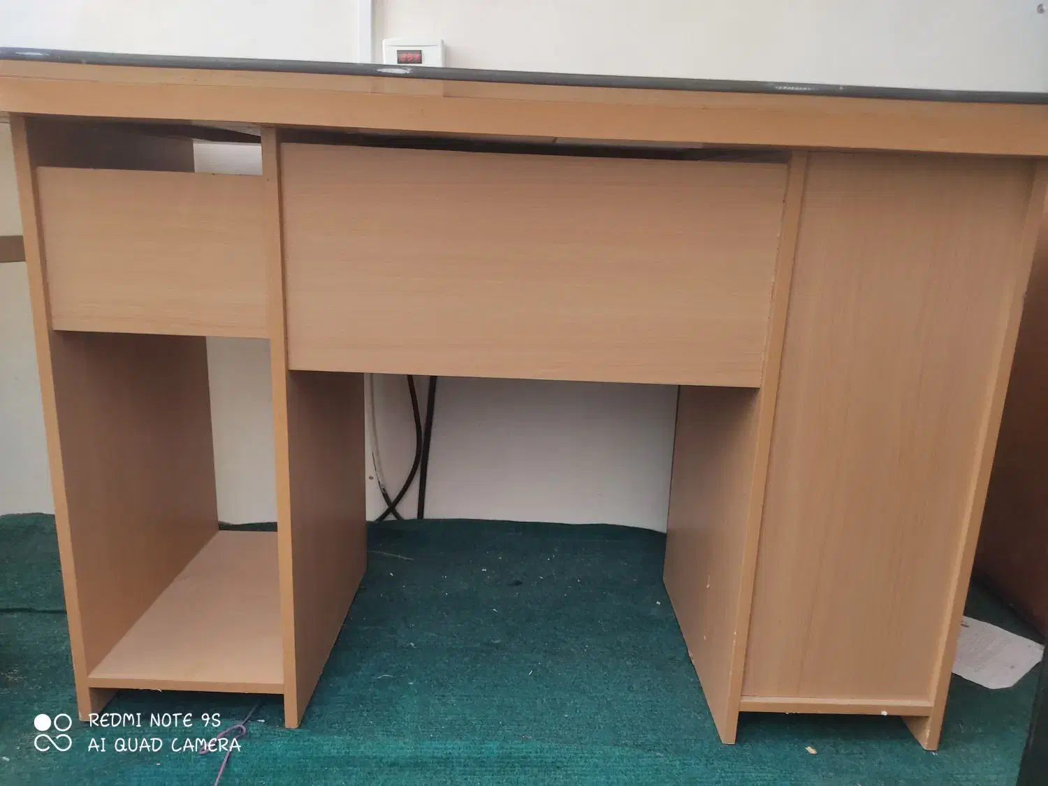 میر کامپیوتر|میز تحریر و کامپیوتر|هشتگرد, ینگی امام|دیوار