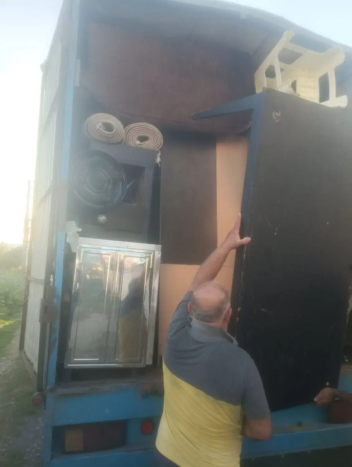 حمل بار و اثاثیه با خاور|خدمات حمل و نقل|رودسر, |دیوار