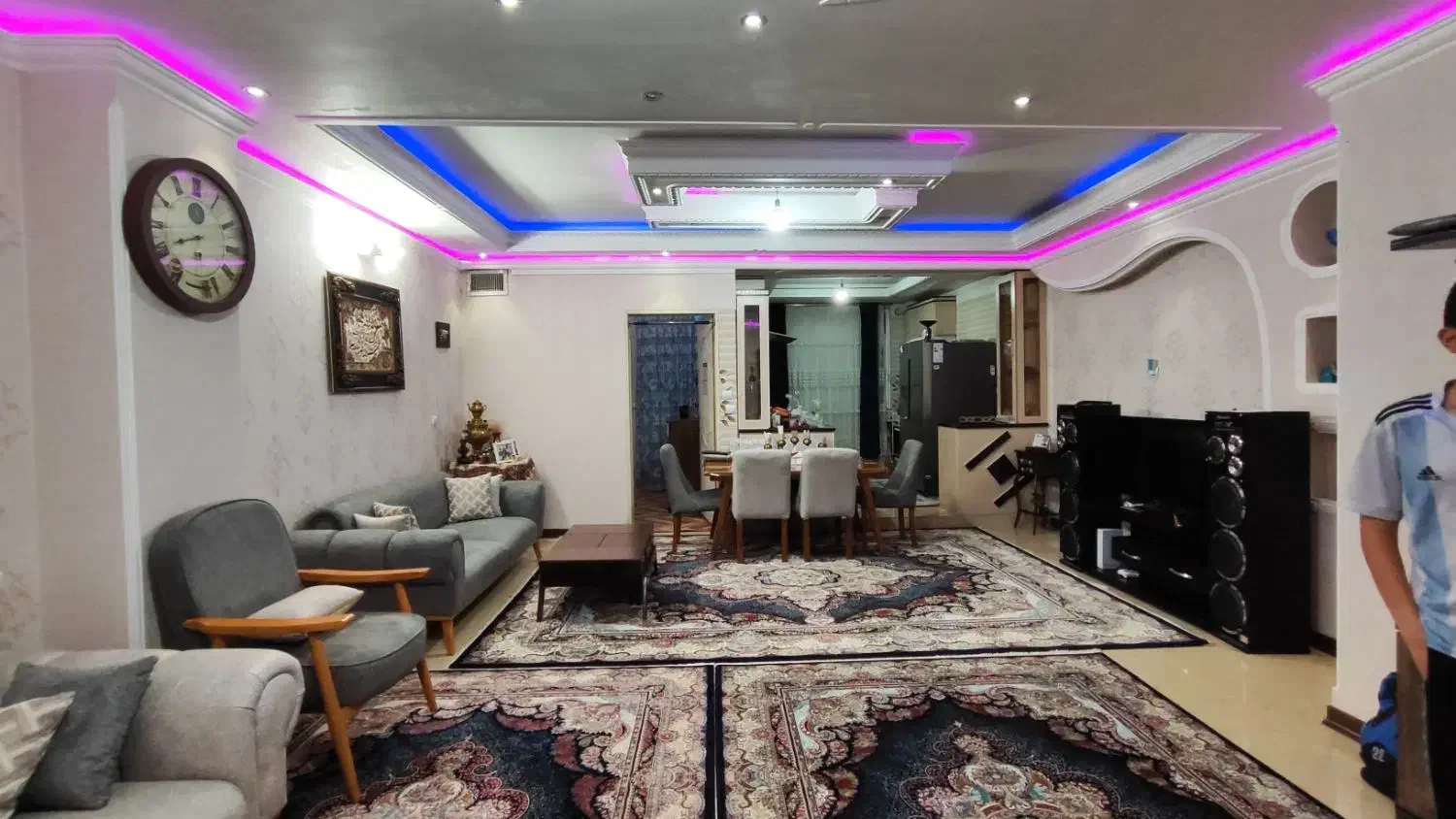 فروش آپارتمان سنددار فول امکانات ۲ خواب /صالحیه|فروش آپارتمان|گلستان (تهران), |دیوار