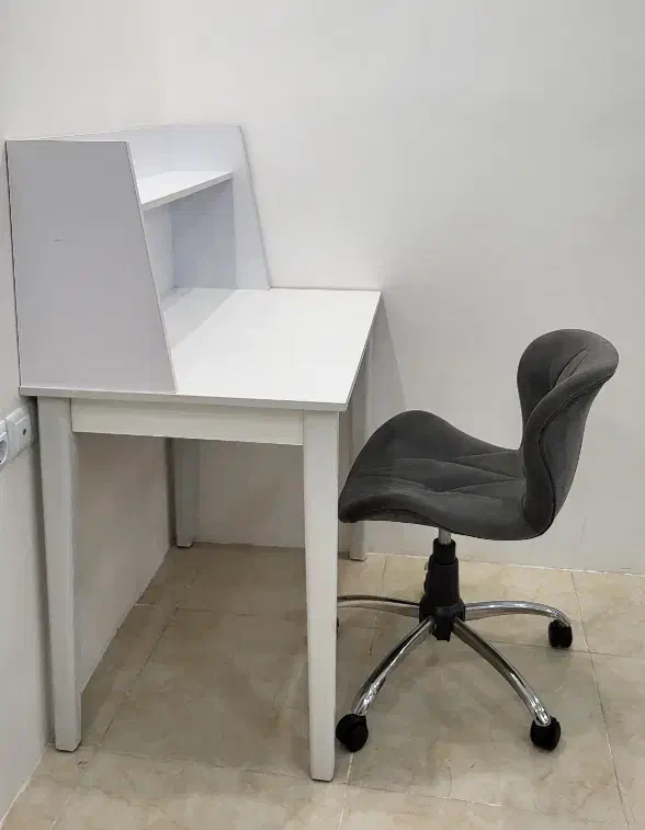 میز تحریر و صندلی|میز تحریر و کامپیوتر|رشت, حمیدیان|دیوار