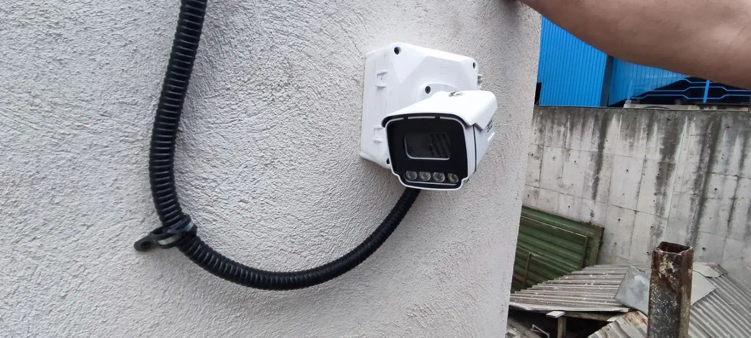 نصب و راه اندازی دوربین مداربسته و دزدگیر اماکن|دوربین مداربسته|رشت, معلم|دیوار