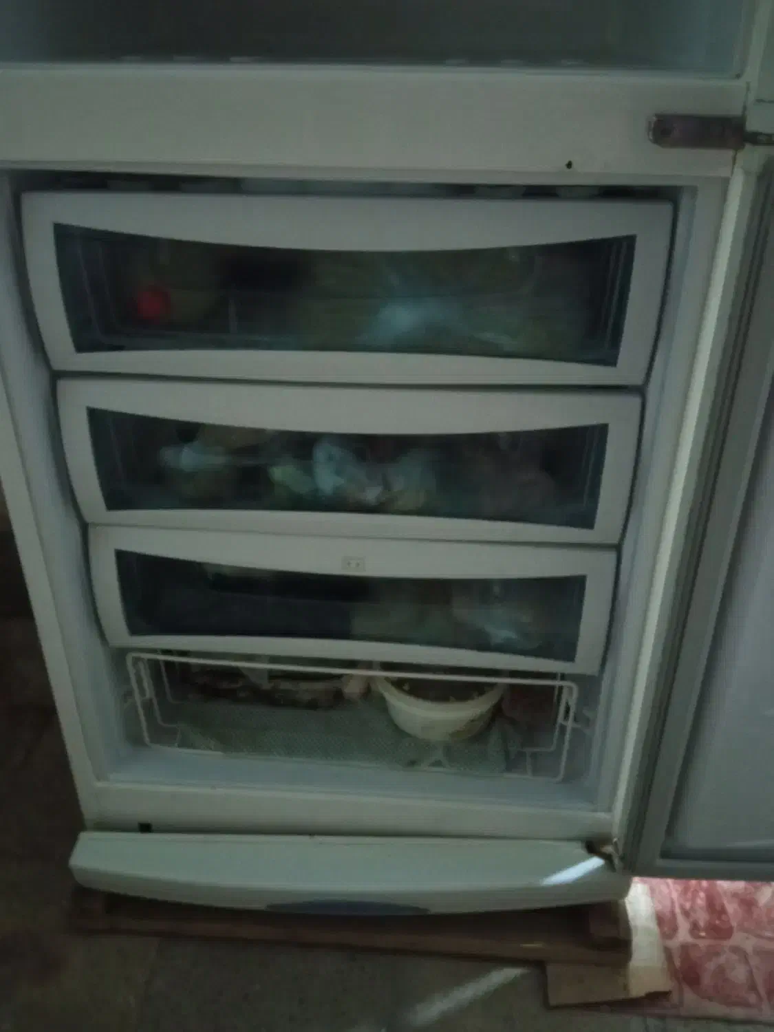 یخچال تارا|یخچال و فریزر|قم, ولیعصر|دیوار