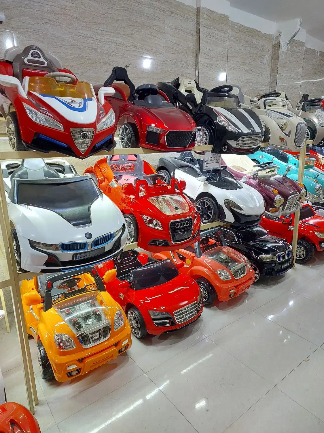 فروش انواع ماشین و موتور شارژی دست دوم|اسباب‌‌بازی|اصفهان, امیرعرب|دیوار