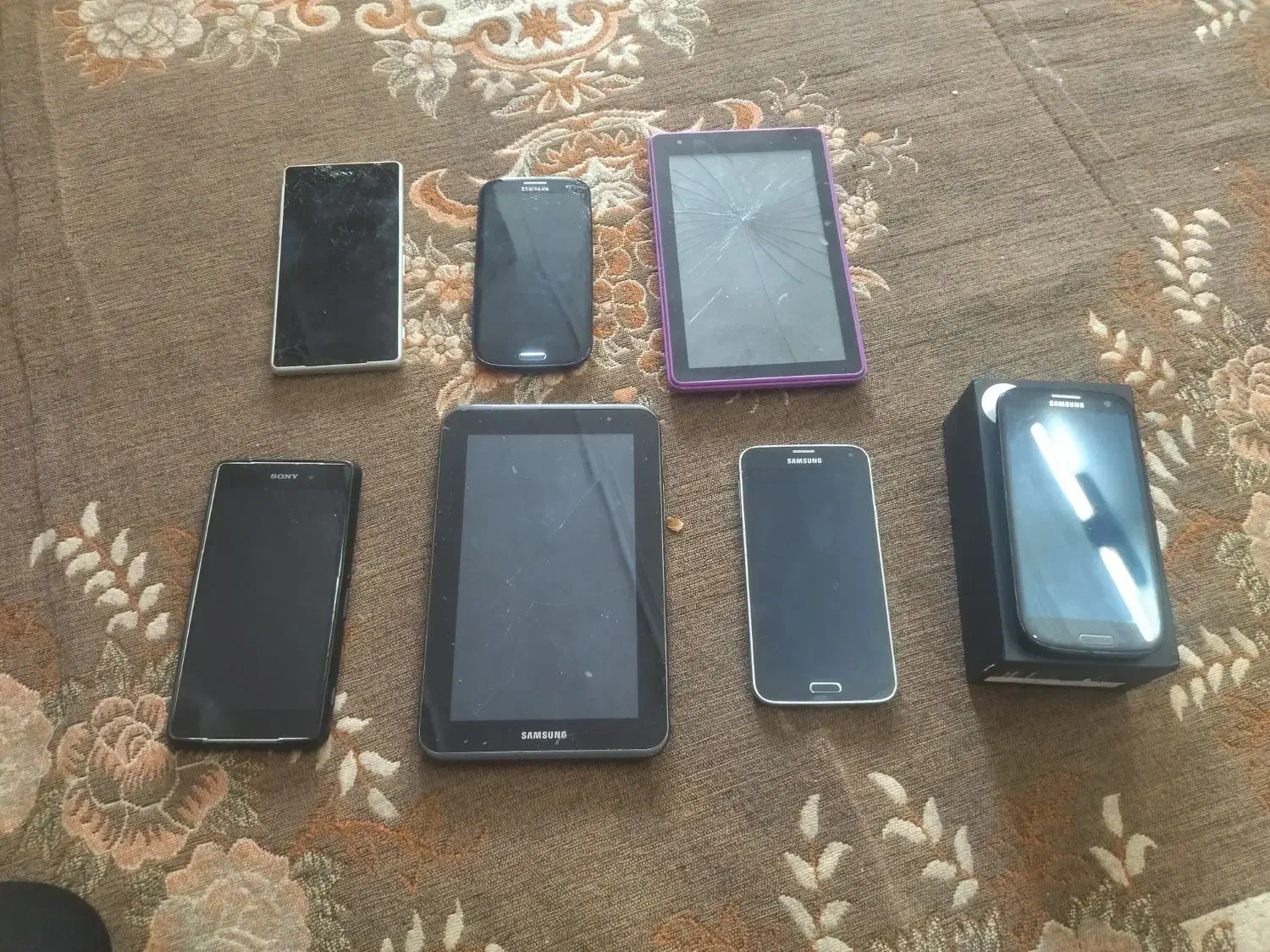 موبایل وماشین اصلاح|لوازم جانبی موبایل و تبلت|قم, شهر قائم|دیوار