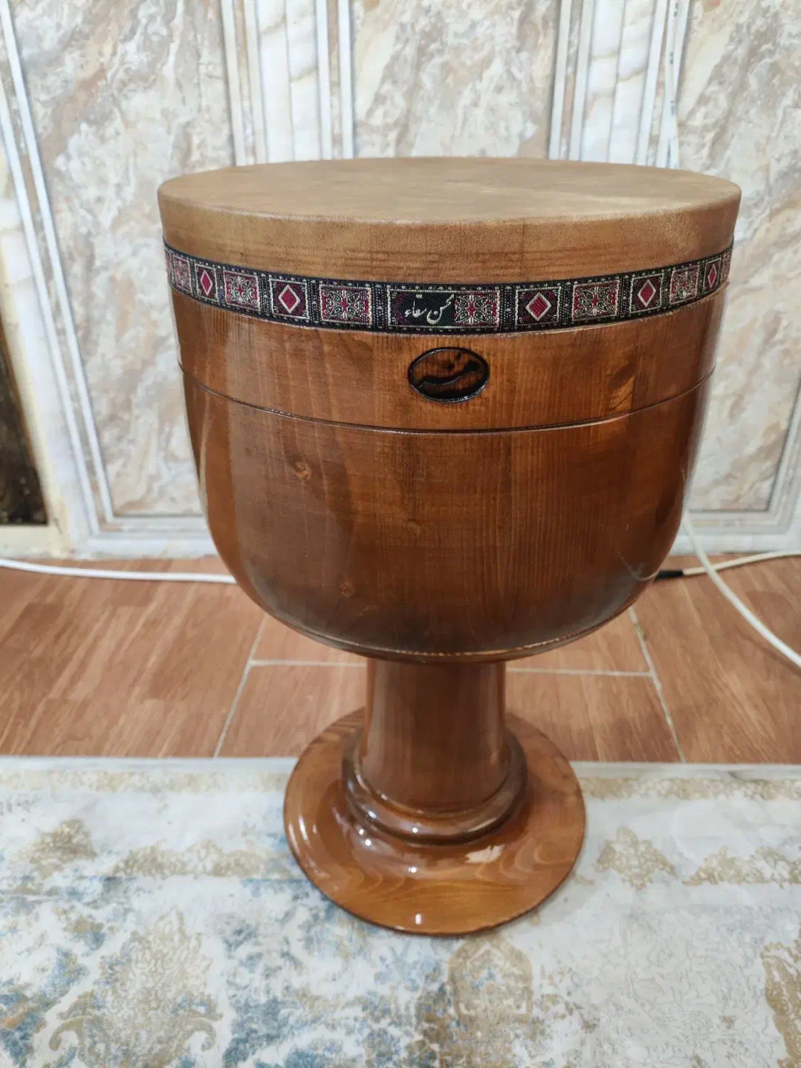 تنبک|سازهای سنتی|قدس, شهر‌قدس|دیوار