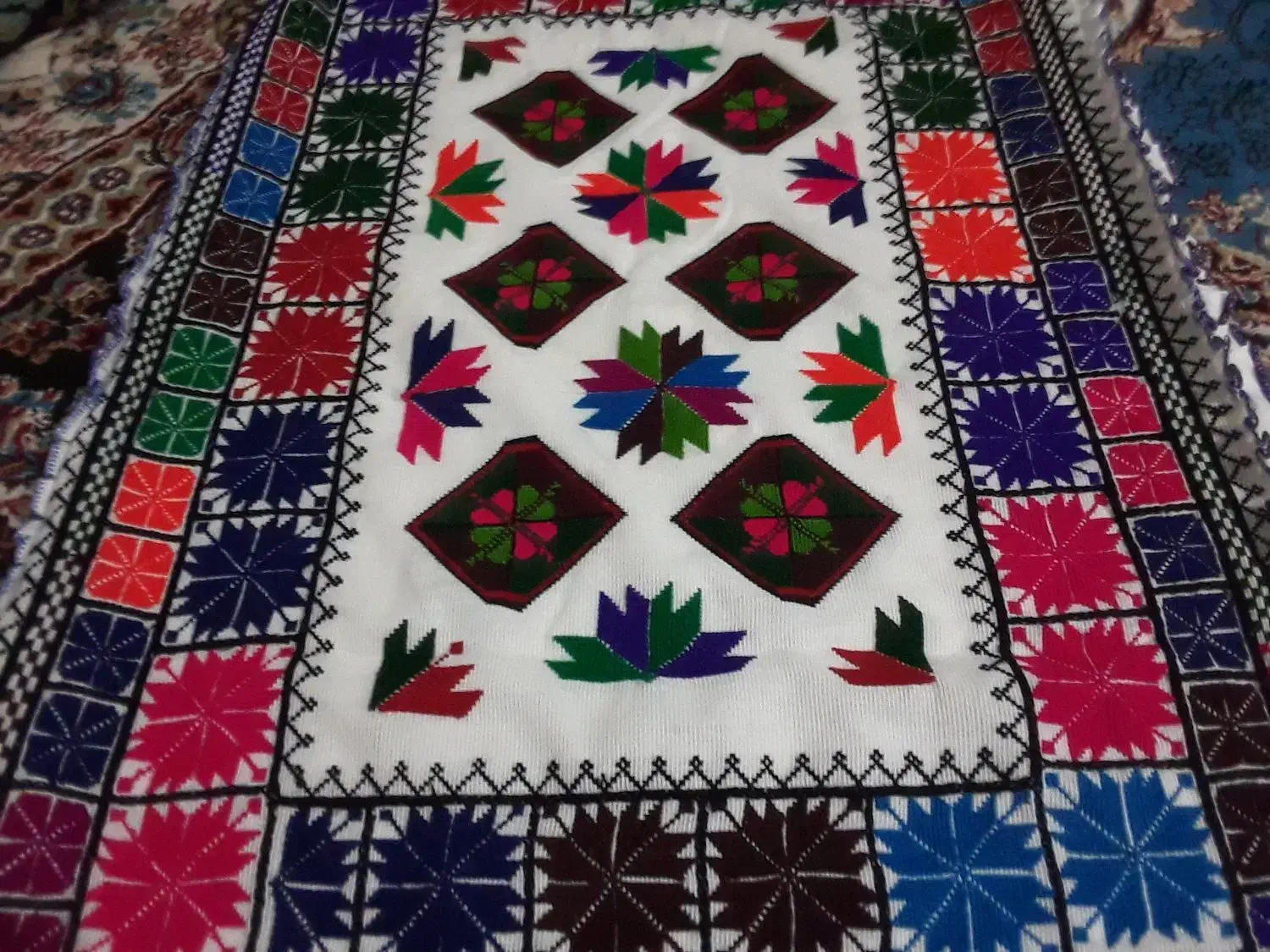پوش پشتی و کناره بلوچی|پشتی|زاهدان, |دیوار