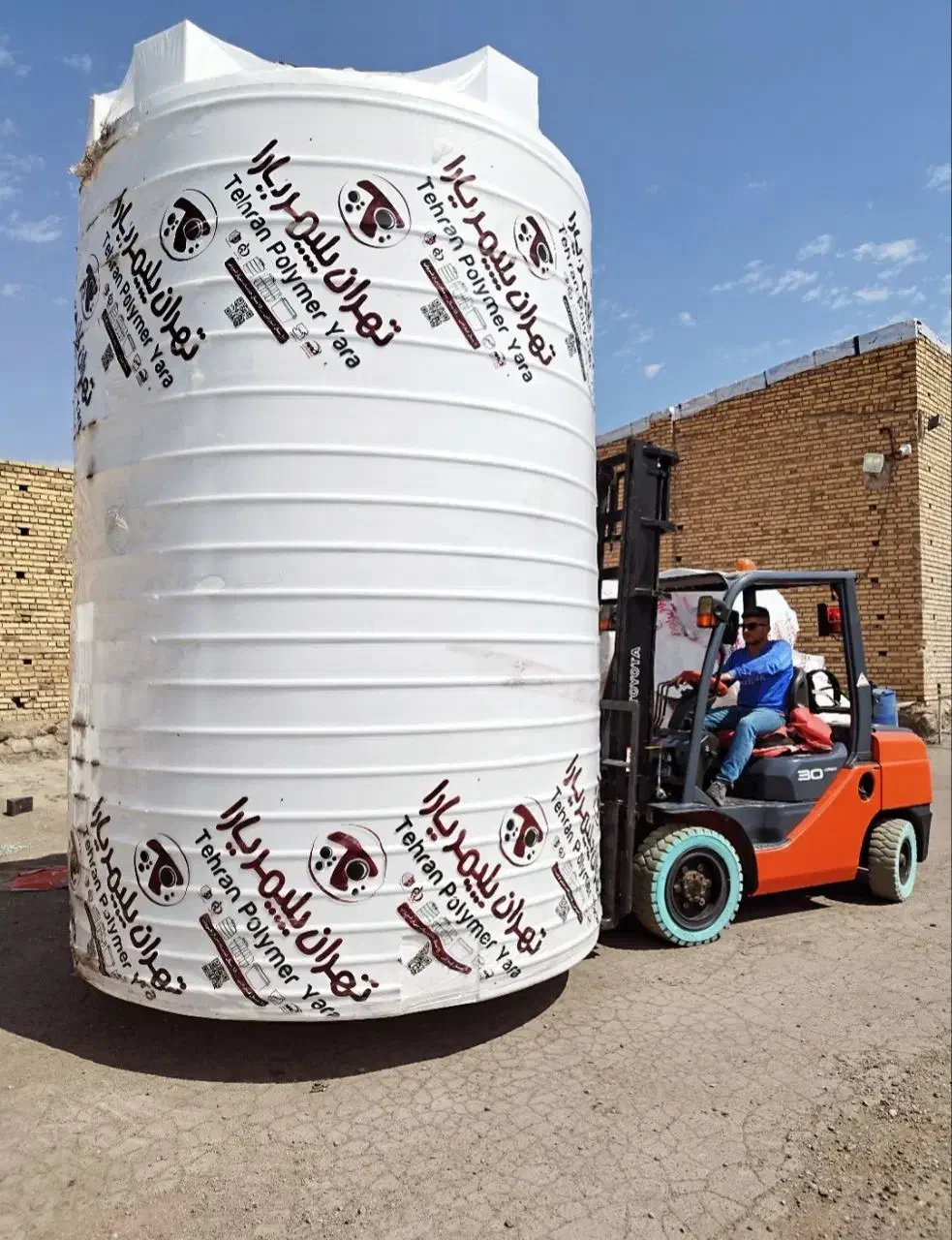 تانکر5000سه لایه ضدجلبک/ مخزن آب شرب/ مخازن نو|مصالح و تجهیزات ساختمان|تبریز, |دیوار