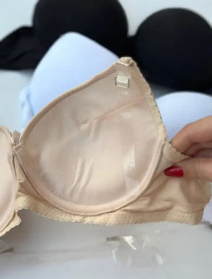 سوتین مجلسی بند نامرئی|لباس|ملایر, |دیوار