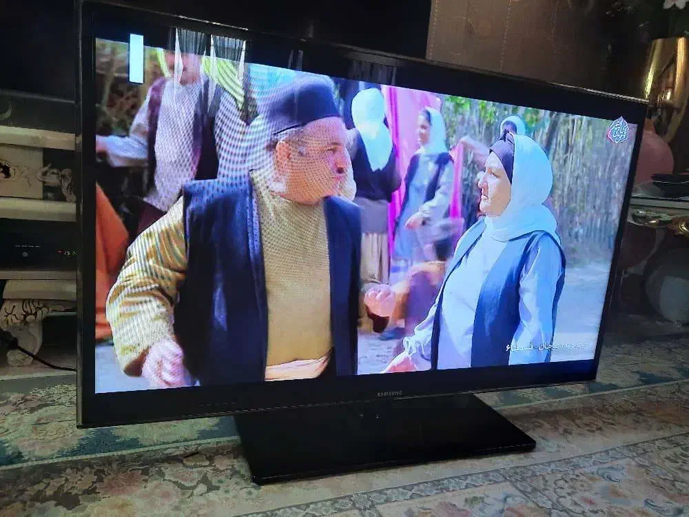 تلویزیون ال ای دی سامسونگ ۴۰ اینچ اسمارت با کیفیت|تلویزیون و پروژکتور|تهران, هفده شهریور|دیوار