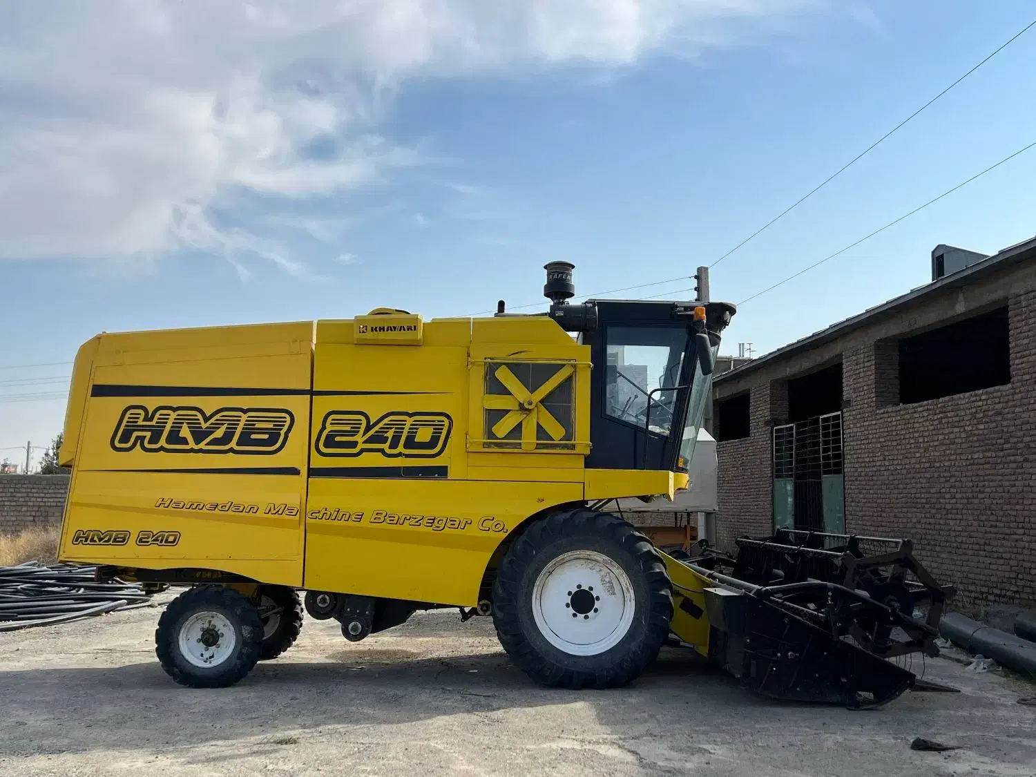 کمباین همدان برزگر|خودرو سنگین|نقده, |دیوار