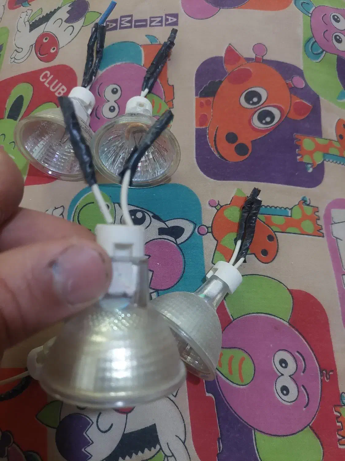 آلوژن و لامپ نورافکن|لامپ و چراغ|اقبالیه, |دیوار