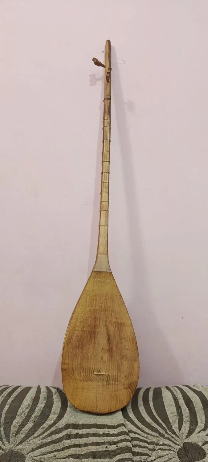 دوتار|سازهای سنتی|قوچان, |دیوار