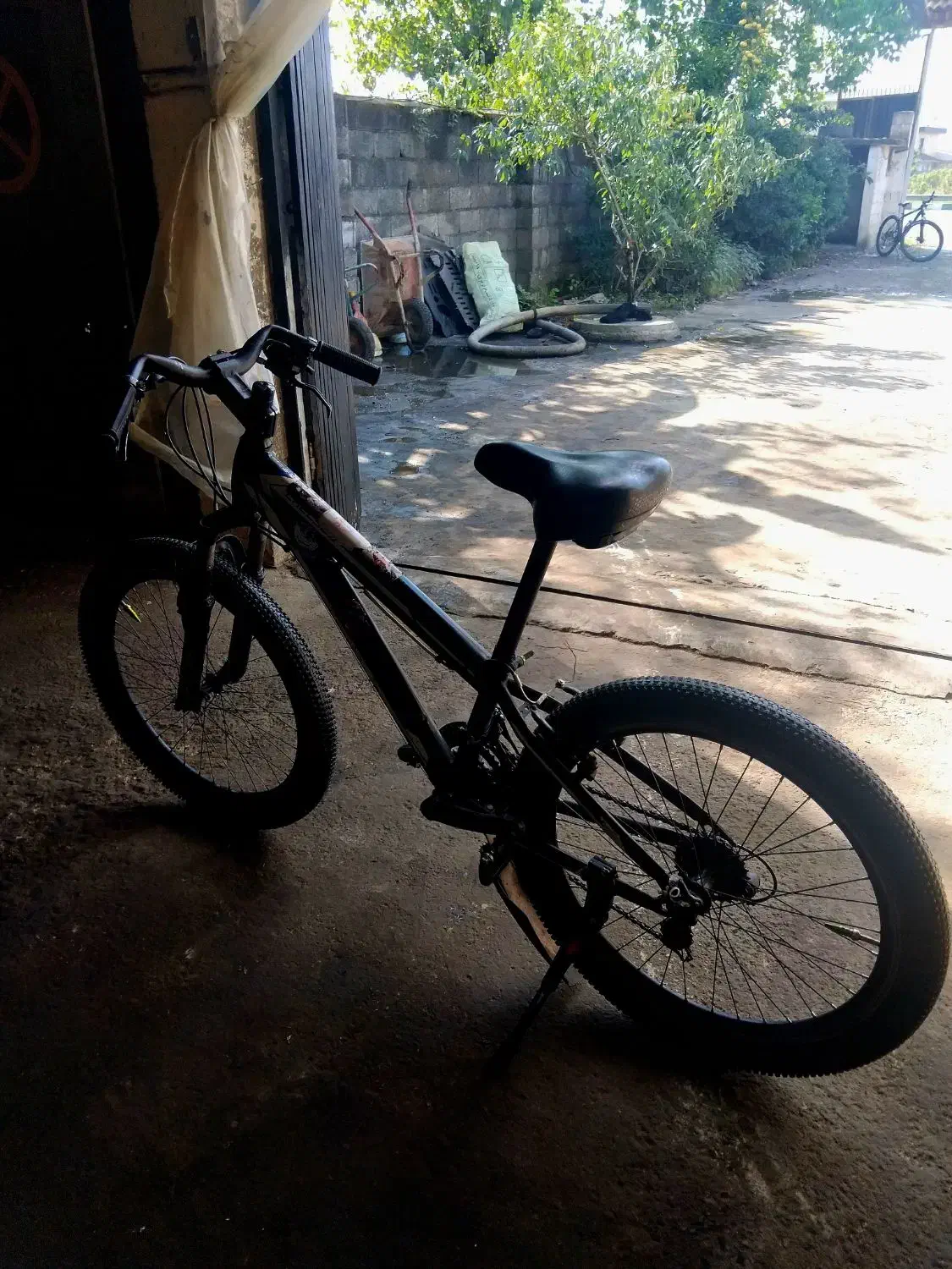 دوچرخه آلمنیوم|دوچرخه، اسکیت، اسکوتر|رشت, پل تالشان|دیوار