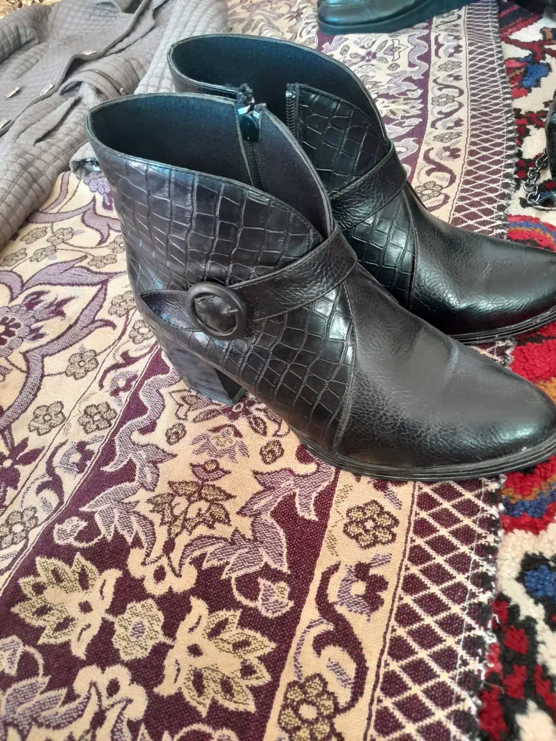 پوتین وکیف دستی وپالتو زنانه|کیف، کفش، کمربند|اهر, |دیوار